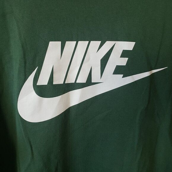 NIKE Stranger Things T Shirt Mens Size M Hawkins High School Green Tee CK2342 - Picture 5 of 9